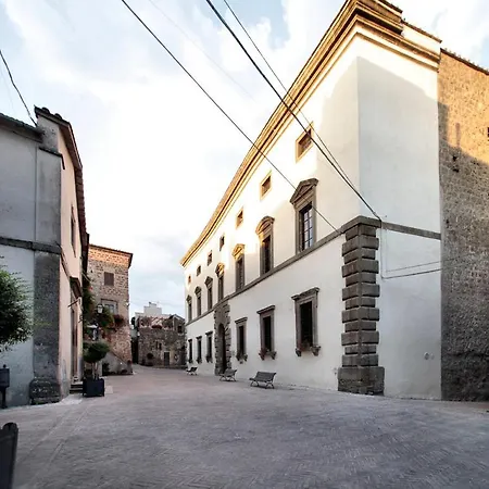 Palazzo Orsini 3*